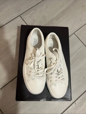 Zara White Platform Sneakers Size 37 (US 7) Women’s Casual Shoes